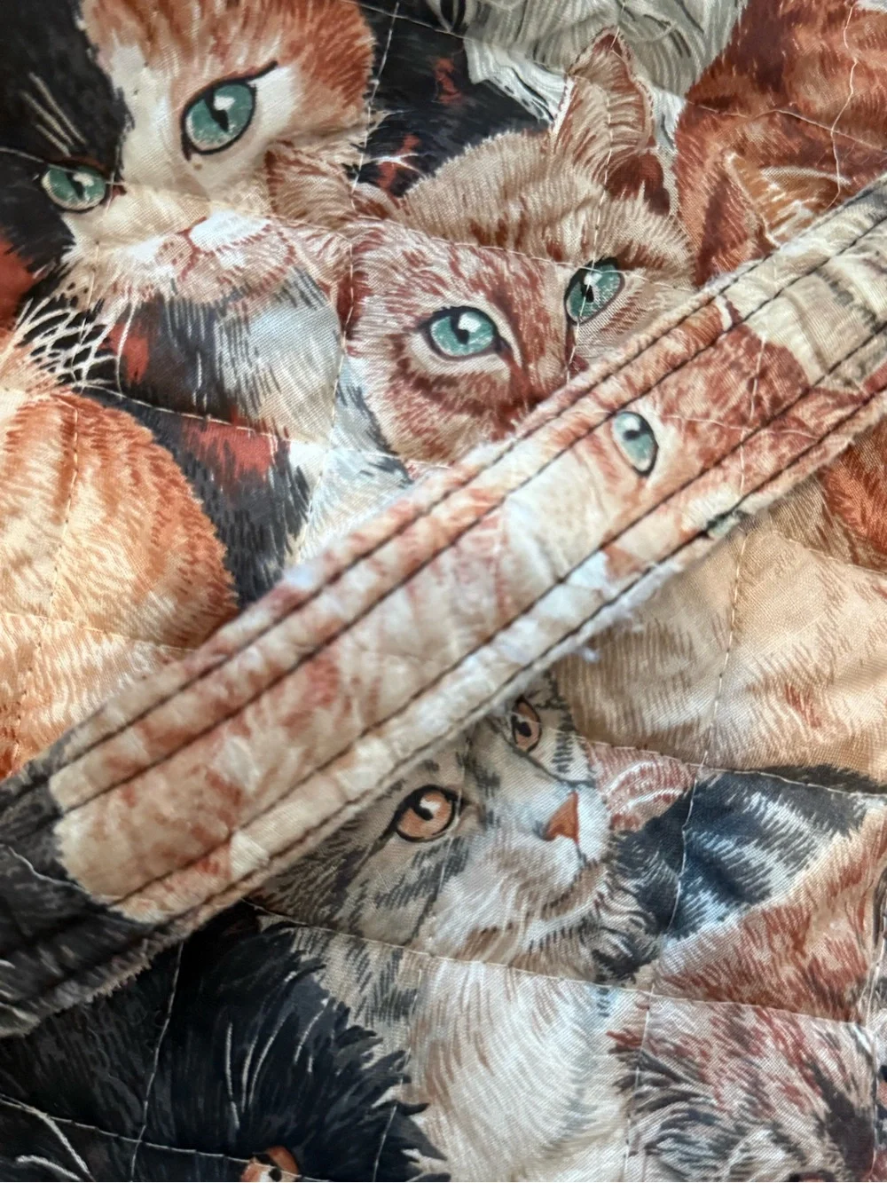 Vintage Quilted Cat Print Tote Bag - Multi-Colored